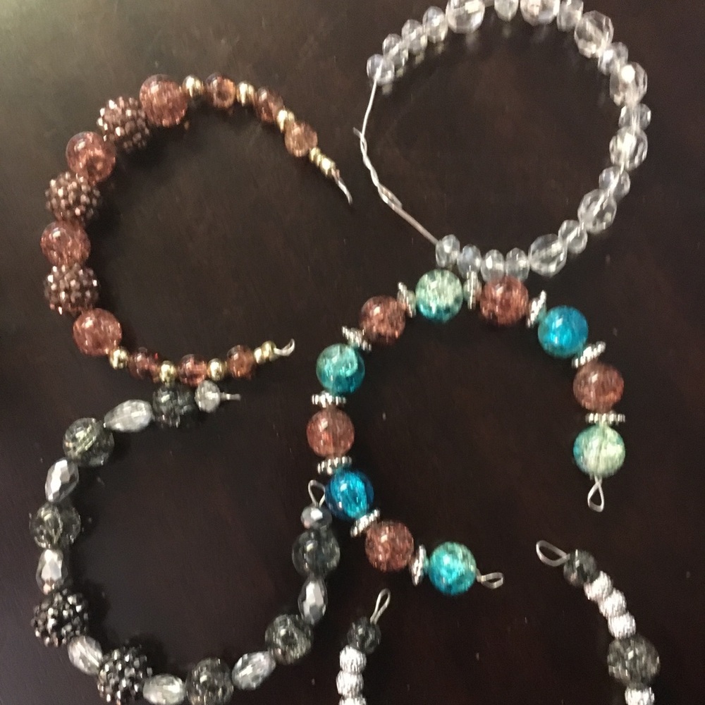 Selling these bracelets, anklets and necklaces.